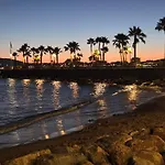 Climatise Centre Ville, Proche Plages Raphael Et Frejus Avec Ascenseur Saint-Raphaël