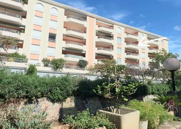 Apartment Climatise Centre Ville, Proche Plages Raphael Et Frejus Avec Ascenseur *