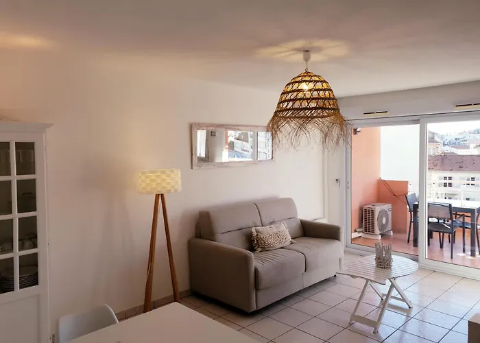 Climatise Centre Ville, Proche Plages Raphael Et Frejus Avec Ascenseur Apartment Saint-Raphael (Var)