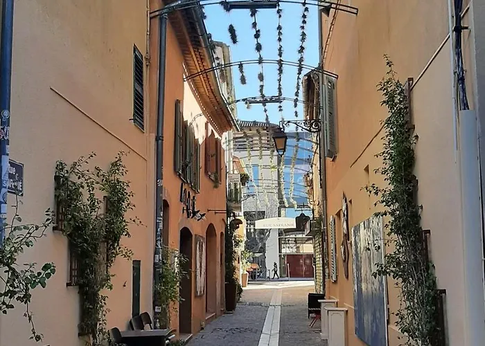 Climatise Centre Ville, Proche Plages Raphael Et Frejus Avec Ascenseur Saint-Raphael (Var)